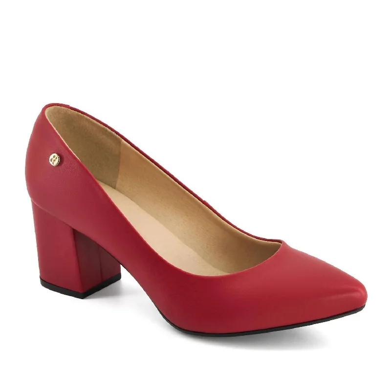 Women's cocktail party stiletto heel pumps with a unique patternWomen's Block Heel Pumps In Red Women's cocktail party stiletto heel pumps with a unique patternWomen's Block Heel Pumps In Red