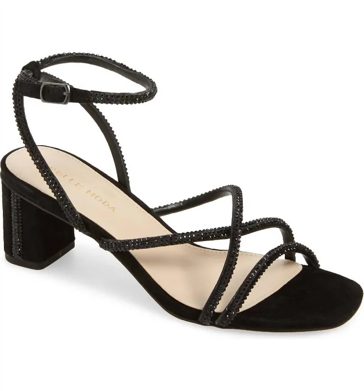 Women's cork - sole stiletto heel pumps for a natural touchWomen's Viena 2 Block Heel In Black Women's cork - sole stiletto heel pumps for a natural touchWomen's Viena 2 Block Heel In Black