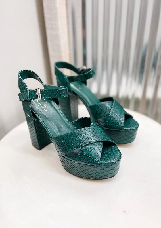 Women's tassel - adorned stiletto heel pumps for a bohemian touchEugenia Heels In Green Women's tassel - adorned stiletto heel pumps for a bohemian touchEugenia Heels In Green