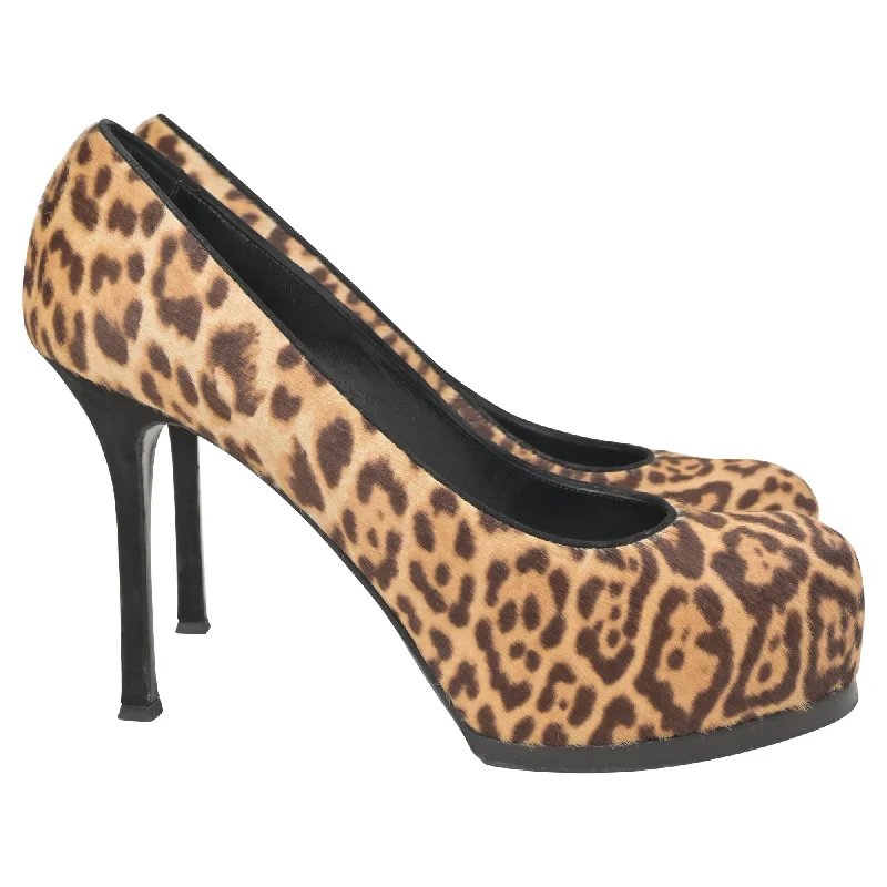 Women's studded stiletto heel pumps for an edgy lookSaint Laurent Tribtoo Platform Pumps in Animal Print Pony Hair Women's studded stiletto heel pumps for an edgy lookSaint Laurent Tribtoo Platform Pumps in Animal Print Pony Hair