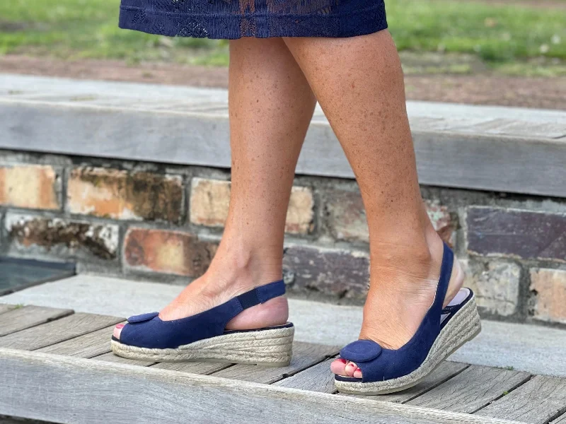 Women's Ankle - Strap Sandals with a Block Heel in Red for a Sophisticated Style Women's Ankle - Strap Sandals with a Block Heel in Red for a Sophisticated Style Women's Ankle - Strap Sandals with a Block Heel in Red for a Sophisticated Style Gaimo Joplin available in 4 colours