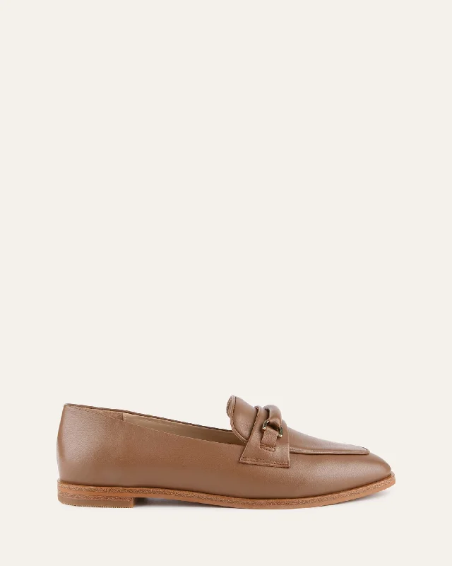 Women's Embroidered Floral Pattern Loafers in Beige for a Spring - Inspired Outfit Women's Embroidered Floral Pattern Loafers in Beige for a Spring - Inspired Outfit ATHENA LOAFERS CARAMEL LEATHER Women's Embroidered Floral Pattern Loafers in Beige for a Spring - Inspired Outfit Women's Embroidered Floral Pattern Loafers in Beige for a Spring - Inspired Outfit ATHENA LOAFERS CARAMEL LEATHER