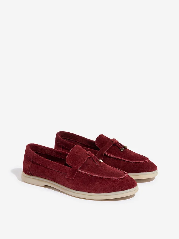 Women's Geometric - Patterned Loafers in Multicolor for a Fashion - Forward Look Women's Sandals with a Floral - Printed Upper in Pink for a Feminine Spring Look Women's Sandals with a Floral - Printed Upper in Pink for a Feminine Spring Look Women's Sandals with a Floral - Printed Upper in Pink for a Feminine Spring Look LUNA BLU Maroon Faux-Suede Loafers Women's Geometric - Patterned Loafers in Multicolor for a Fashion - Forward Look Women's Sandals with a Floral - Printed Upper in Pink for a Feminine Spring Look Women's Sandals with a Floral - Printed Upper in Pink for a Feminine Spring Look Women's Sandals with a Floral - Printed Upper in Pink for a Feminine Spring Look LUNA BLU Maroon Faux-Suede Loafers