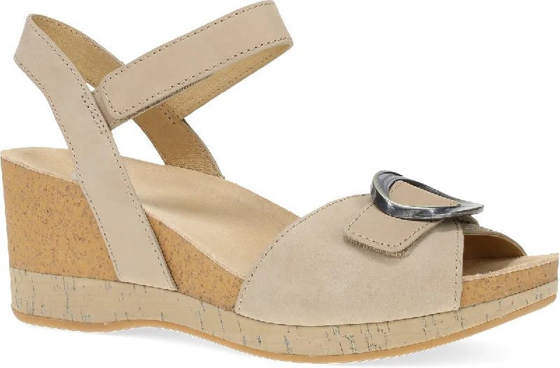 Women's Ankle - Strap Sandals with a Block Heel in Red for a Sophisticated Style Women's Ankle - Strap Sandals with a Block Heel in Red for a Sophisticated Style Women's Ankle - Strap Sandals with a Block Heel in Red for a Sophisticated Style Stella - Sand