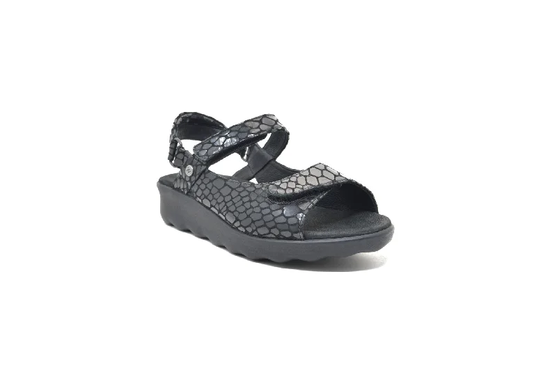 Women's Sandals with a Floral - Printed Upper in Pink for a Feminine Spring Look Women's Sandals with a Floral - Printed Upper in Pink for a Feminine Spring Look Women's Sandals with a Floral - Printed Upper in Pink for a Feminine Spring Look WOLKY Nubbi
