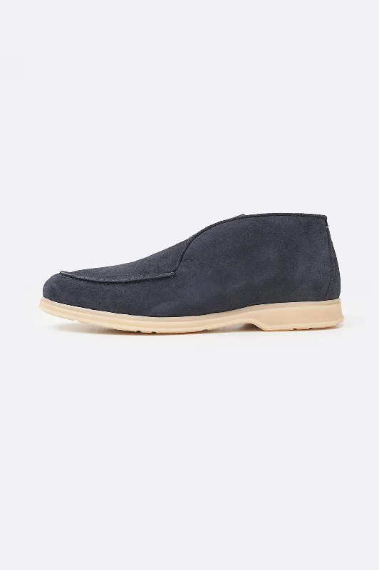 Women's Bow - Embellished Loafers in Red for a Feminine Touch Women's Bow - Embellished Loafers in Red for a Feminine Touch HIGH-TOP LEATHER LOAFERS Women's Bow - Embellished Loafers in Red for a Feminine Touch Women's Bow - Embellished Loafers in Red for a Feminine Touch HIGH-TOP LEATHER LOAFERS