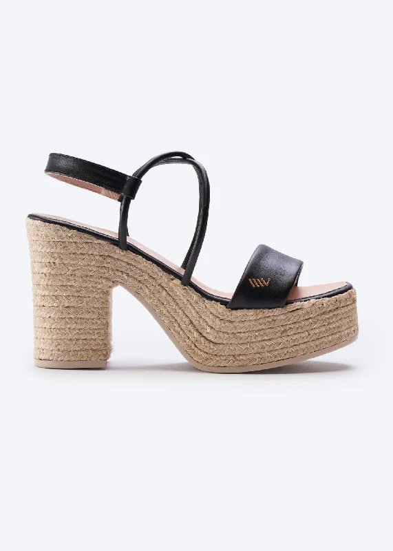 Elastic - Strap Women's Sandals with a Padded Toe in Teal for Easy On - and - OffElia Leather Sandal Elastic - Strap Women's Sandals with a Padded Toe in Teal for Easy On - and - OffElia Leather Sandal