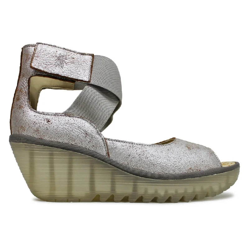 Sustainable Women's Recycled Material Sandals in Beige for Eco - Conscious ShoppersYEFI473FLY Cool Leather Women's Wedge Heels Sandals Sustainable Women's Recycled Material Sandals in Beige for Eco - Conscious ShoppersYEFI473FLY Cool Leather Women's Wedge Heels Sandals