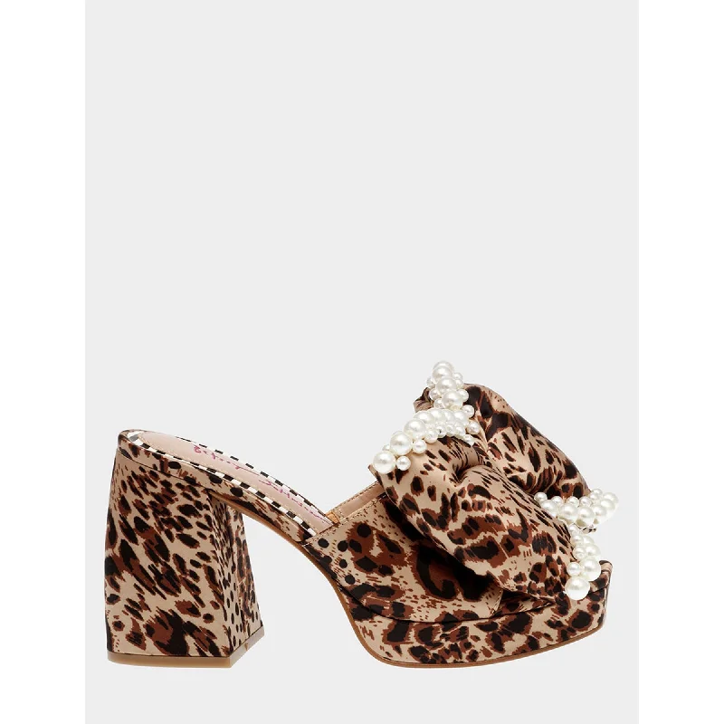 Elastic - Strap Women's Sandals with a Padded Toe in Teal for Easy On - and - OffMaccie Leopard Elastic - Strap Women's Sandals with a Padded Toe in Teal for Easy On - and - OffMaccie Leopard