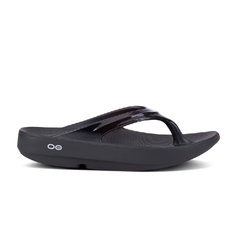 Sustainable Women's Recycled Material Sandals in Beige for Eco - Conscious ShoppersOofos Women's OOlala Thong Black Sustainable Women's Recycled Material Sandals in Beige for Eco - Conscious ShoppersOofos Women's OOlala Thong Black