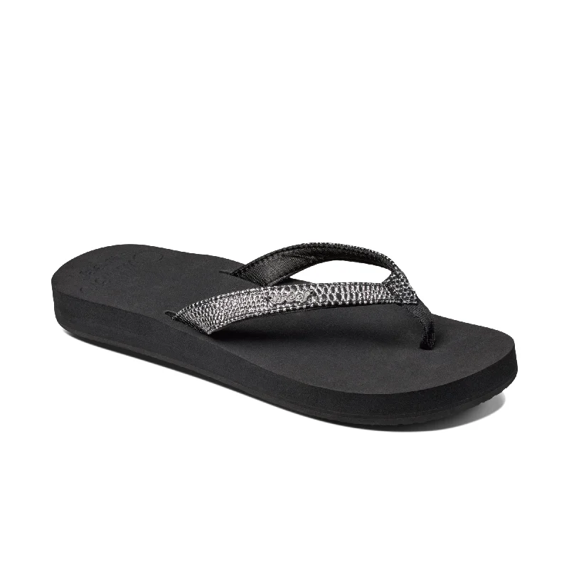 Shock - Absorbing Women's Sandals with a Soft Insole in Black for Active LifestylesReef Star Cushion Sassy Shock - Absorbing Women's Sandals with a Soft Insole in Black for Active LifestylesReef Star Cushion Sassy