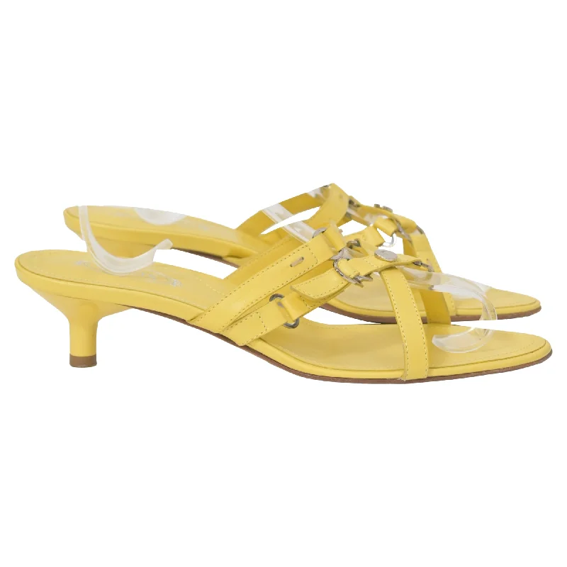 Women's Leather - Strapped Sandals with a Braided Detail in Brown for a Rustic AppealTod's Kitten Heel Slide Sandals in Yellow Leather Women's Leather - Strapped Sandals with a Braided Detail in Brown for a Rustic AppealTod's Kitten Heel Slide Sandals in Yellow Leather