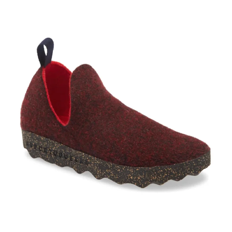 Women's Sandals with a Floral - Printed Upper in Pink for a Feminine Spring LookWomen's City Slip-On Shoe In Merlot Women's Sandals with a Floral - Printed Upper in Pink for a Feminine Spring LookWomen's City Slip-On Shoe In Merlot