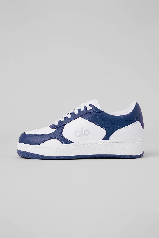 Patterned Print Women's Sneakers in Floral Designs for a Feminine and Fashion - Forward LookAlo Recovery Mode Sneaker - Navy/White