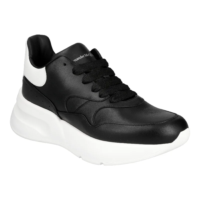Smart - Tech Women's Sneakers with Fitness Tracking Features for Active Lifestyle EnthusiastsAlexander McQueen Court Sneaker 'Black'
