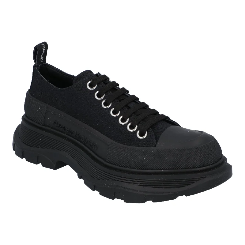 Vegan - Friendly Women's Sneakers Made from Recycled Materials for an Eco - Conscious ChoiceAlexander McQueen Tread Sneaker 'Black'