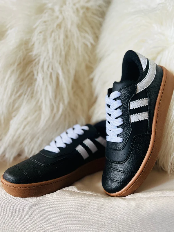 Women's Sneakers with Heel - Stabilizing Technology for Better Balance During RunningBlackened Ask Me Nicely Sneakers