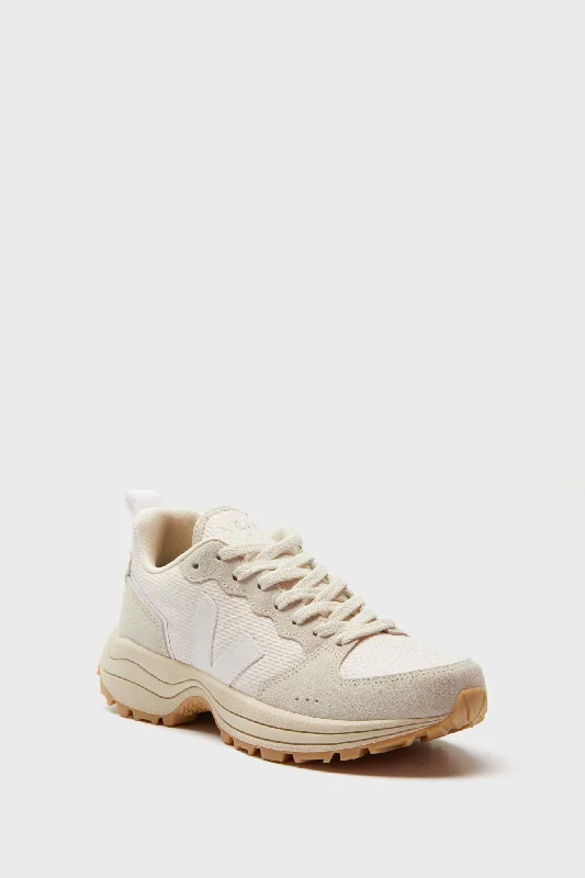 Retro - Style Women's Sneakers in Pastel Colors for a Nostalgic and Fashionable VibeGravel White Venturi II Sneakers