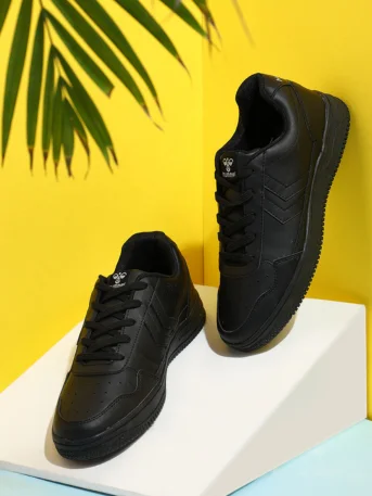 Smart - Tech Women's Sneakers with Fitness Tracking Features for Active Lifestyle EnthusiastsFirefly Casual Men'S Black Sneaker