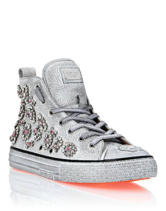 Vegan - Friendly Women's Sneakers Made from Recycled Materials for an Eco - Conscious ChoiceLeather Hi-Top Sneakers Crystal Megastar Vegan - Friendly Women's Sneakers Made from Recycled Materials for an Eco - Conscious ChoiceLeather Hi-Top Sneakers Crystal Megastar
