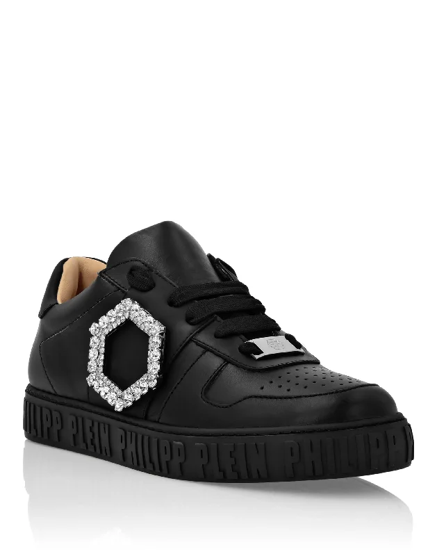 Retro - Style Women's Sneakers in Pastel Colors for a Nostalgic and Fashionable VibeLeather Lo-Top Sneakers Retro - Style Women's Sneakers in Pastel Colors for a Nostalgic and Fashionable VibeLeather Lo-Top Sneakers