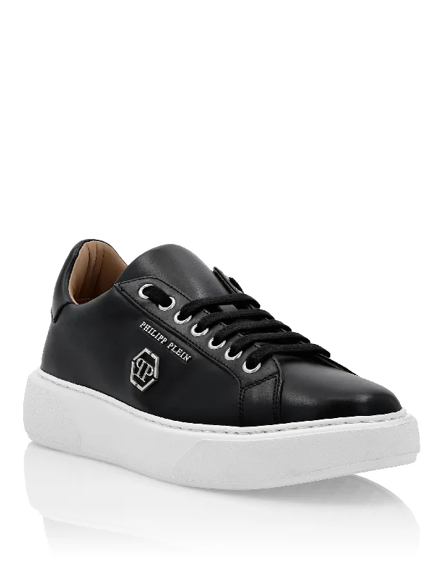 Women's Sneakers with Memory Foam Insoles for Exceptional Cushioning and ComfortLeather Lo-Top Sneakers Hexagon Women's Sneakers with Memory Foam Insoles for Exceptional Cushioning and ComfortLeather Lo-Top Sneakers Hexagon