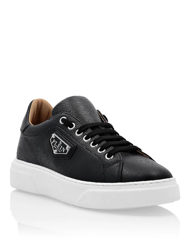 High - Top Women's Leather Sneakers in Black for a Stylish and Durable OptionLeather Lo-Top Sneakers Iconic Plein High - Top Women's Leather Sneakers in Black for a Stylish and Durable OptionLeather Lo-Top Sneakers Iconic Plein