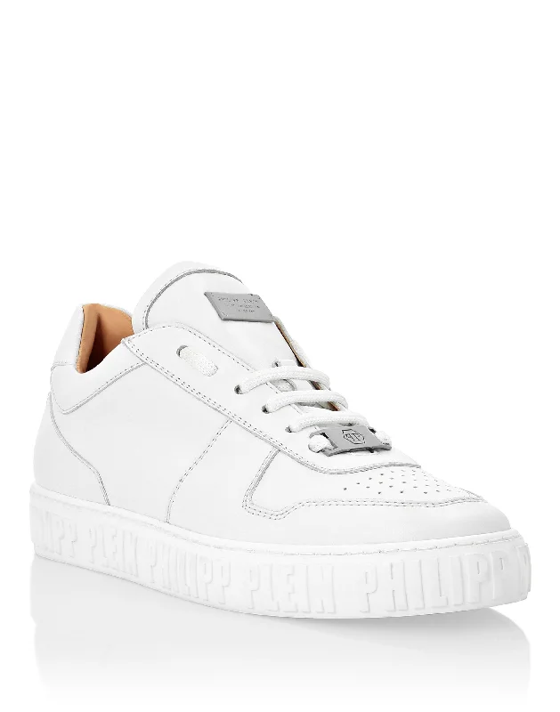 Women's Sneakers with Hidden Wedges for a Subtle Height Boost and Added StyleLeather Lo-Top Sneakers King Power Women's Sneakers with Hidden Wedges for a Subtle Height Boost and Added StyleLeather Lo-Top Sneakers King Power