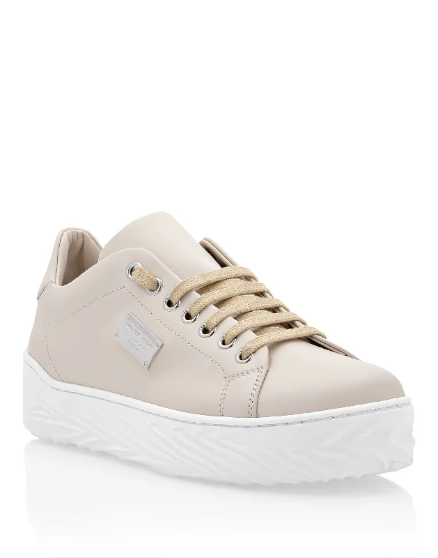 Women's Sneakers with Adjustable Straps for a Customized Fit During High - Impact ExercisesLeather Lo-Top Sneakers Philipp Plein TM Women's Sneakers with Adjustable Straps for a Customized Fit During High - Impact ExercisesLeather Lo-Top Sneakers Philipp Plein TM