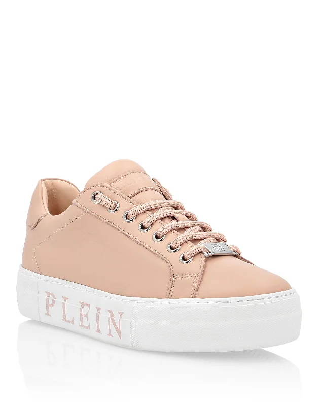 Vegan - Friendly Women's Sneakers Made from Recycled Materials for an Eco - Conscious ChoiceLo-Top Sneakers Vegan - Friendly Women's Sneakers Made from Recycled Materials for an Eco - Conscious ChoiceLo-Top Sneakers