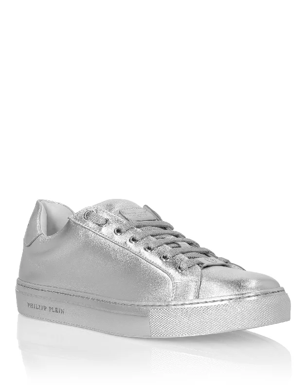 Lace - Up Women's Athletic Sneakers with Shock - Absorbing Midsoles for Intense WorkoutsLo-Top Sneakers Original