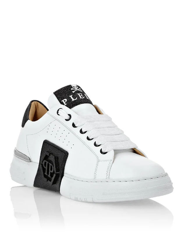 white / black