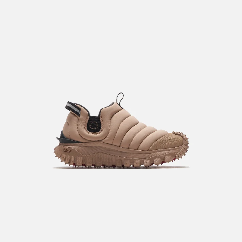 Women's Sneakers with Adjustable Straps for a Customized Fit During High - Impact ExercisesMoncler WMNS Apres Trail Low Top Sneakers - Beige
