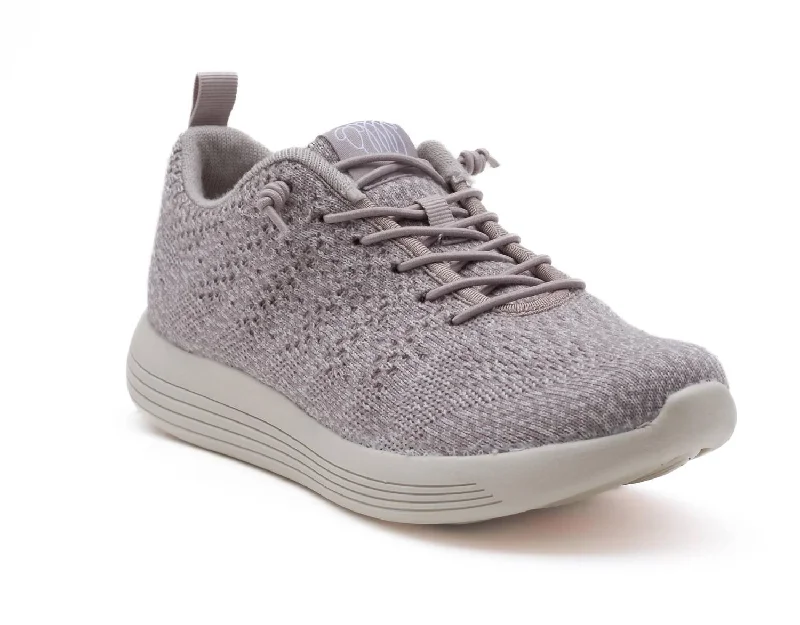 Foldable Women's Travel Sneakers for Compact Storage in LuggageMen's Belmont Sneaker In Natural Merino Wool