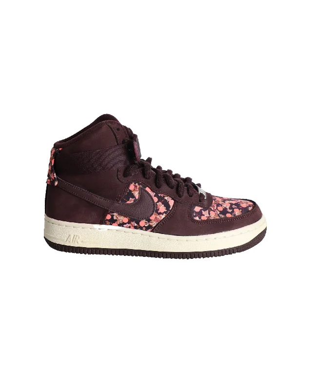 Retro - Style Women's Sneakers in Pastel Colors for a Nostalgic and Fashionable VibeNike x Liberty London Air Force 1 High-Top Sneakers in Burgundy Suede Retro - Style Women's Sneakers in Pastel Colors for a Nostalgic and Fashionable VibeNike x Liberty London Air Force 1 High-Top Sneakers in Burgundy Suede