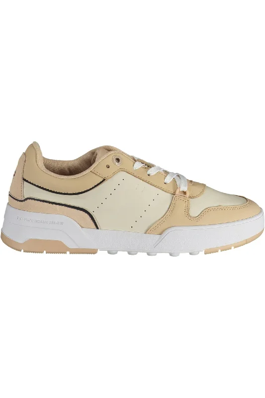 Patterned Print Women's Sneakers in Floral Designs for a Feminine and Fashion - Forward LookTommy Hilfiger Sleek  Lace-Up Sneakers with Logo Women's Accent