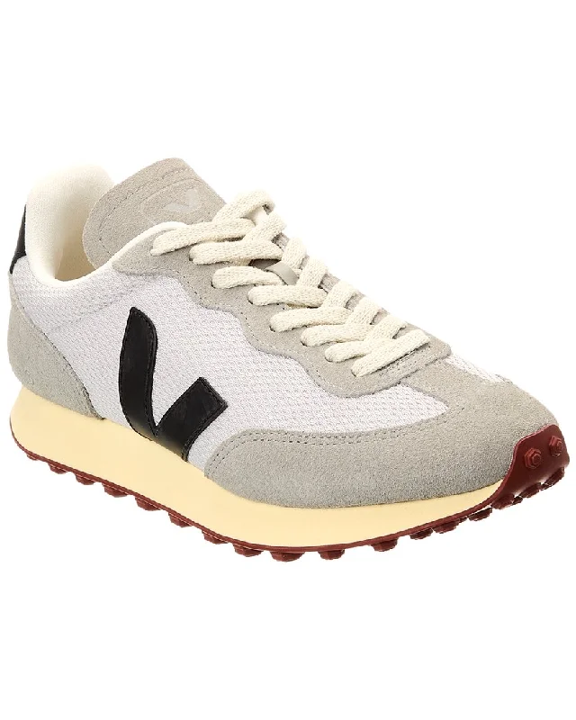 Smart - Tech Women's Sneakers with Fitness Tracking Features for Active Lifestyle EnthusiastsVEJA Rio Branco Alveomesh & Suede Sneaker