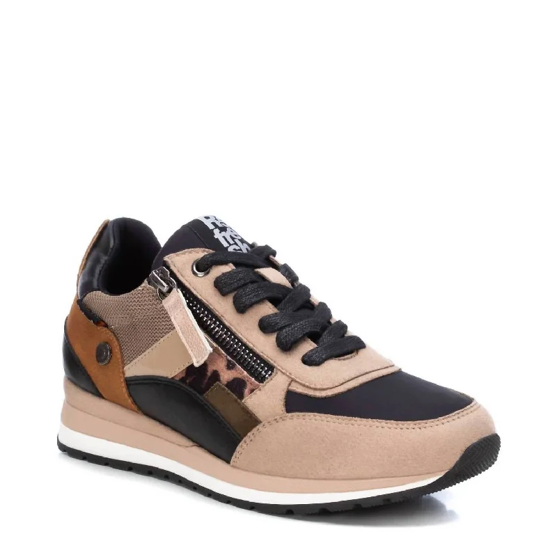 Low - Top Women's Tennis Sneakers in Bright Neon for a Pop of Color on the CourtWomen's Lace-Up Sneakers In Beige/khaki