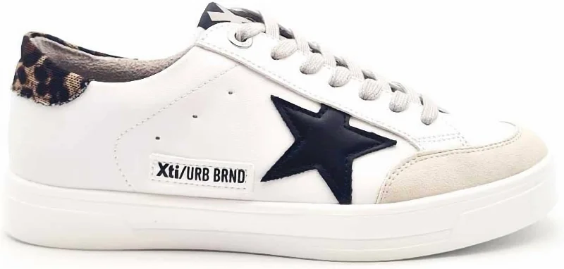 Low - Top Women's Tennis Sneakers in Bright Neon for a Pop of Color on the CourtWomen's Lace-Up Sneakers In White Low - Top Women's Tennis Sneakers in Bright Neon for a Pop of Color on the CourtWomen's Lace-Up Sneakers In White