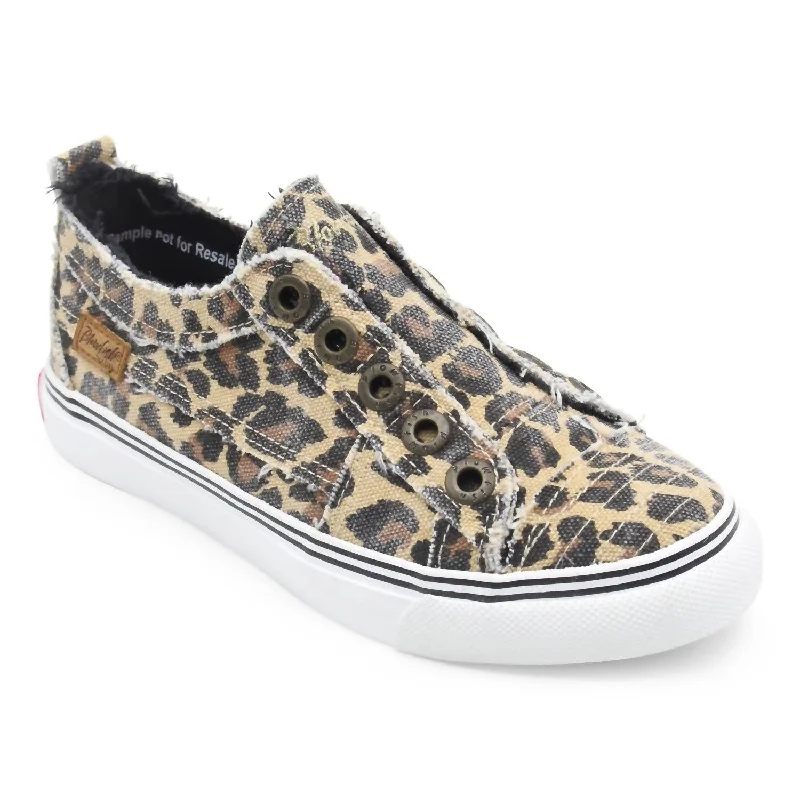 Vegan - Friendly Women's Sneakers Made from Recycled Materials for an Eco - Conscious ChoiceWomen's Play Sneakers In Natural City Kitty Vegan - Friendly Women's Sneakers Made from Recycled Materials for an Eco - Conscious ChoiceWomen's Play Sneakers In Natural City Kitty