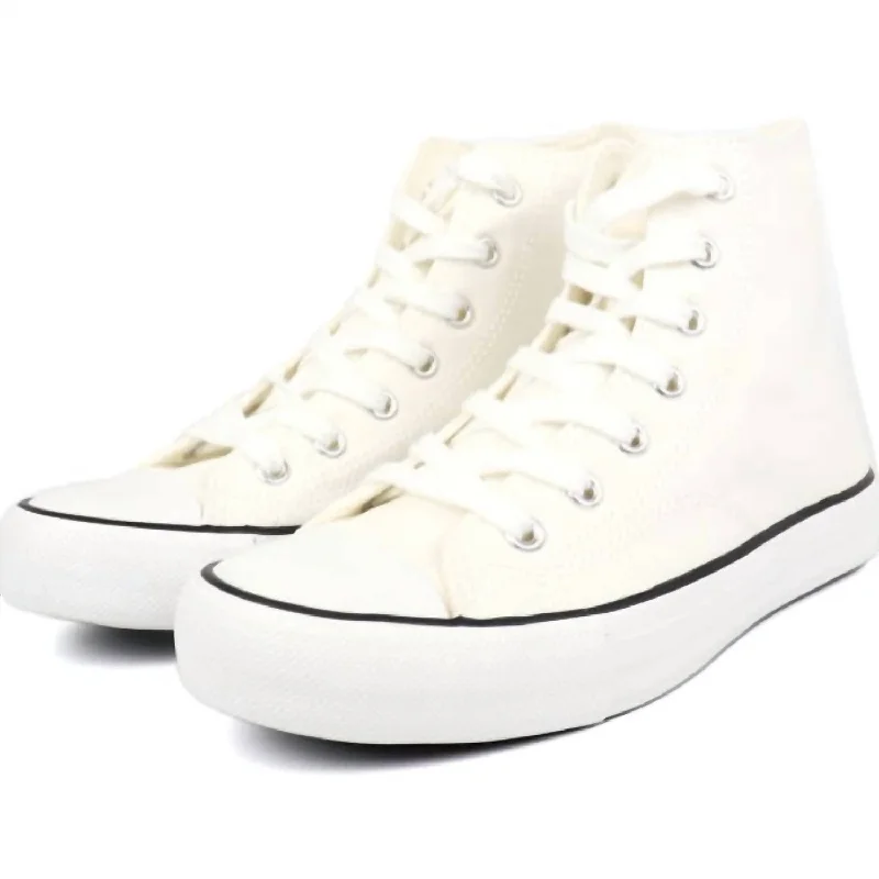 Women's Sneakers with Removable Insoles for Easy Cleaning and CustomizationWomen's Star 24 Hi-Top Sneakers In White