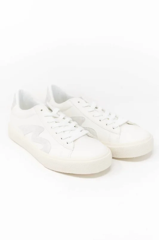 Women's Sneakers with Removable Insoles for Easy Cleaning and CustomizationWomen's Vice Low-Top Sneaker In White Women's Sneakers with Removable Insoles for Easy Cleaning and CustomizationWomen's Vice Low-Top Sneaker In White