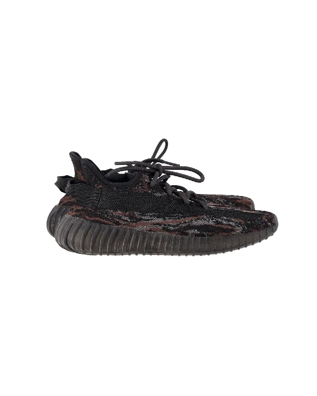 Women's Sneakers with Removable Insoles for Easy Cleaning and CustomizationYeezy Boost 350 V2 ‘Mx Rock’ Sneakers in Multicolor Primeknit Mesh Women's Sneakers with Removable Insoles for Easy Cleaning and CustomizationYeezy Boost 350 V2 ‘Mx Rock’ Sneakers in Multicolor Primeknit Mesh
